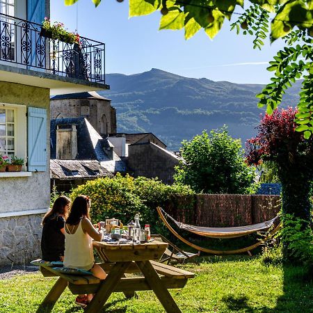 Pyrenees Cycling Lodge Saint-Savin (Hautes-Pyrenees) Ngoại thất bức ảnh
