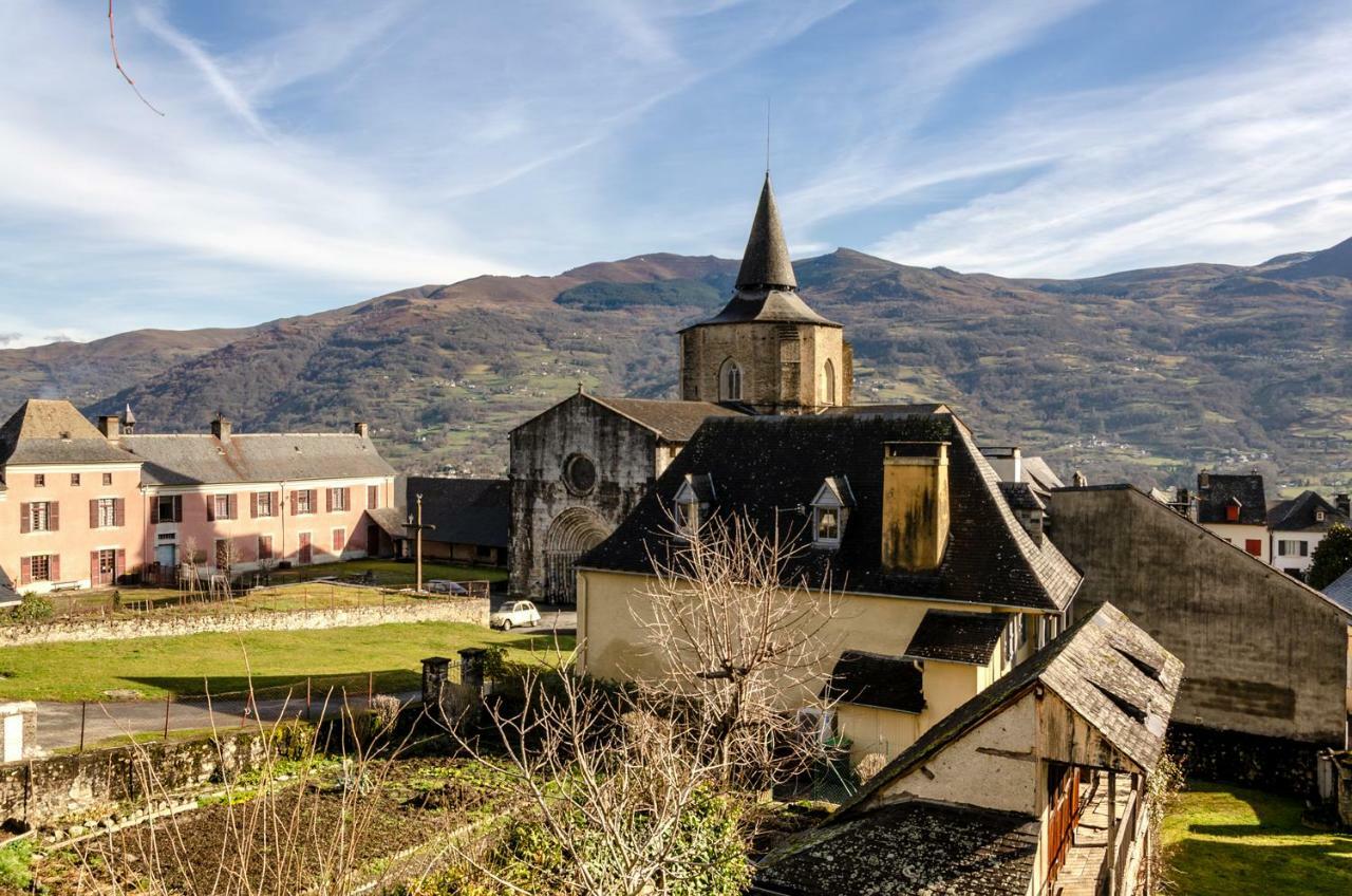 Pyrenees Cycling Lodge Saint-Savin (Hautes-Pyrenees) Ngoại thất bức ảnh
